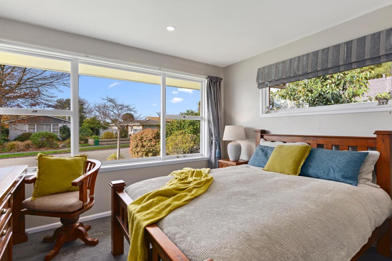 Leave Of Absence - Christchurch Holiday Home エクステリア 写真