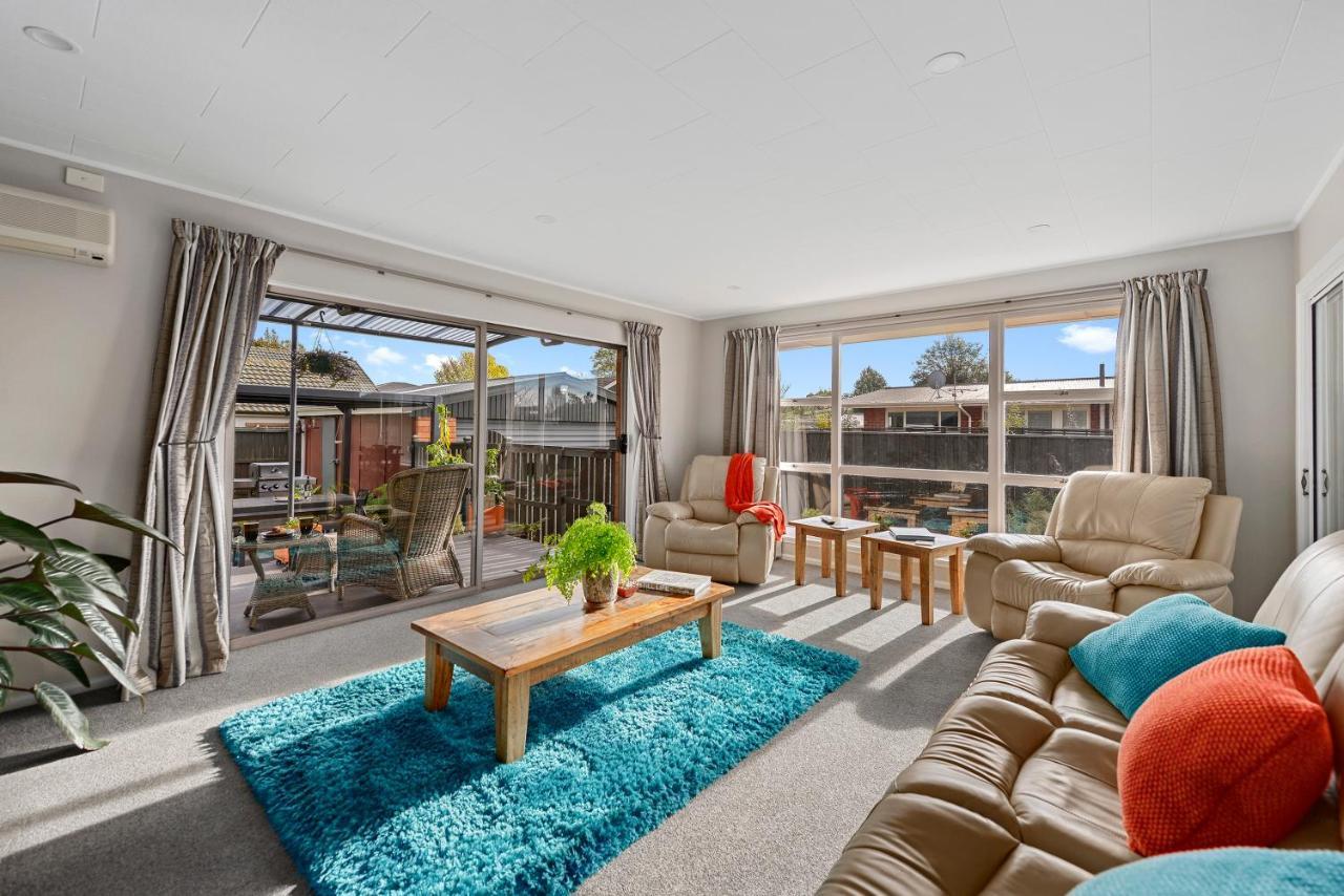 Leave Of Absence - Christchurch Holiday Home エクステリア 写真